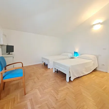 Immobillario - Regina Del Apartment